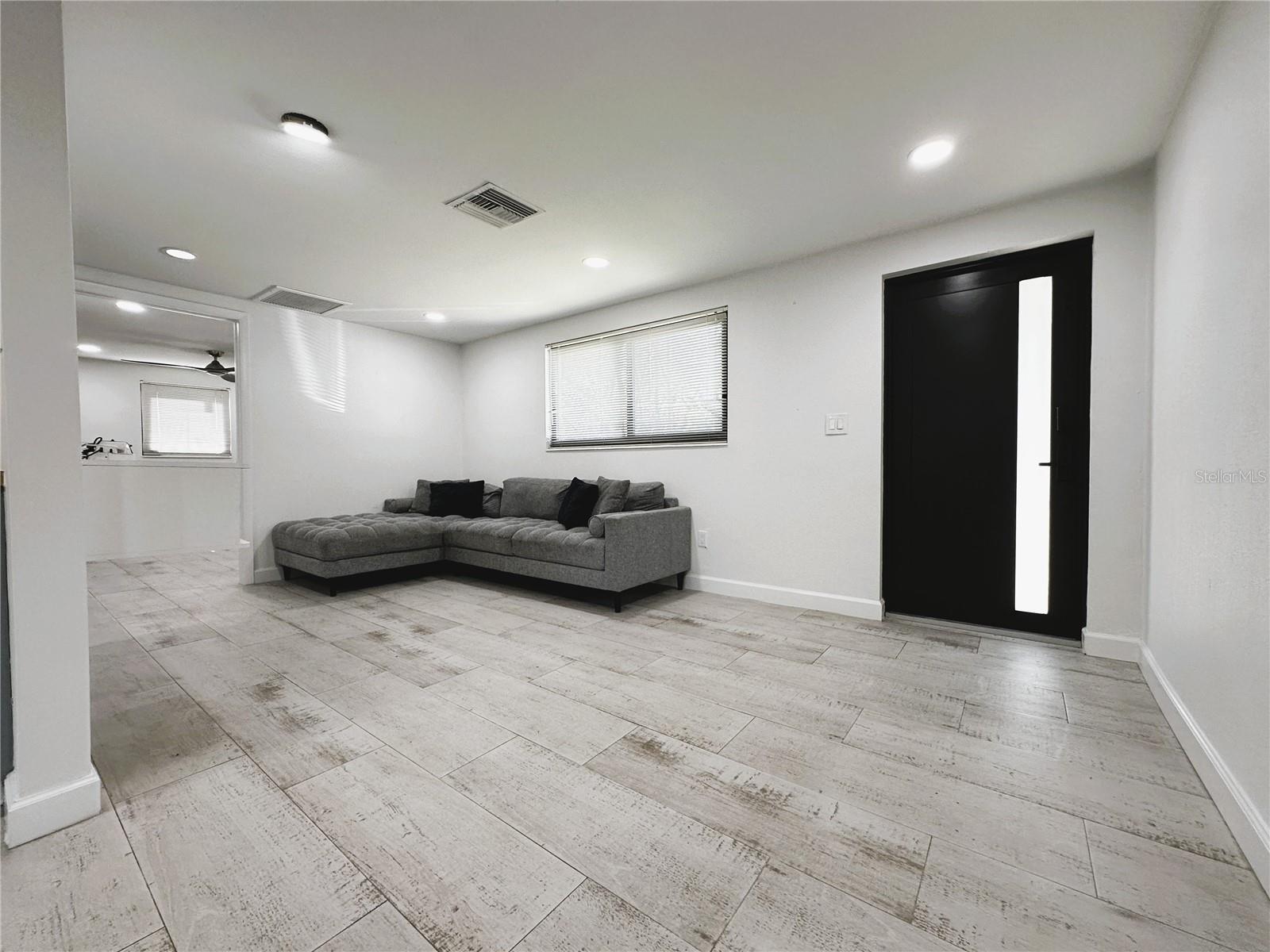 6507 ELLIOT DR, TAMPA, FL, 33615