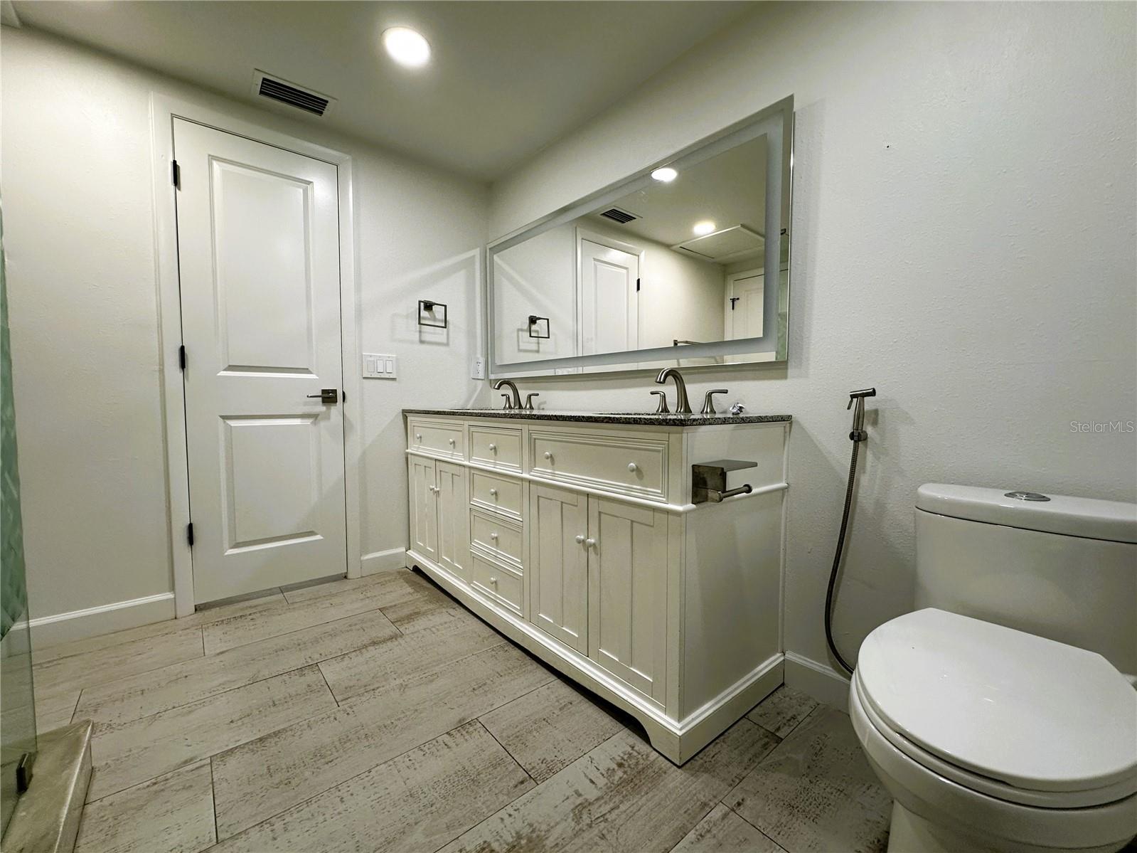 6507 ELLIOT DR, TAMPA, FL, 33615