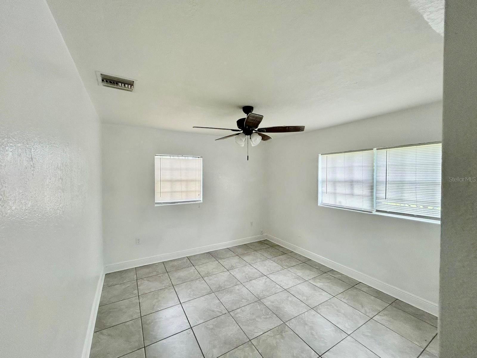 213 W BUCHANON AVE, ORLANDO, FL, 32809