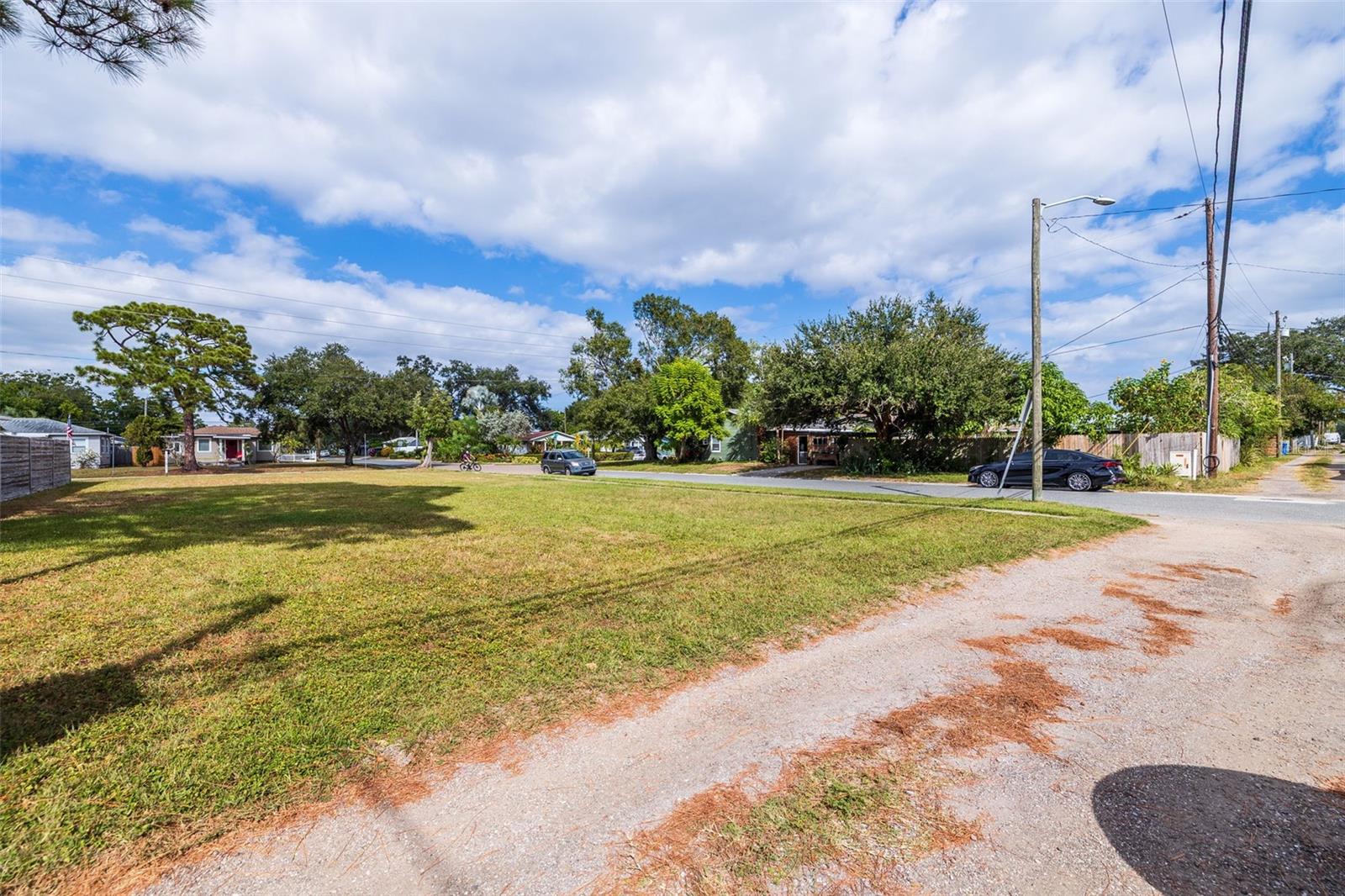 700 48TH AVE N, ST PETERSBURG, FL, 33703