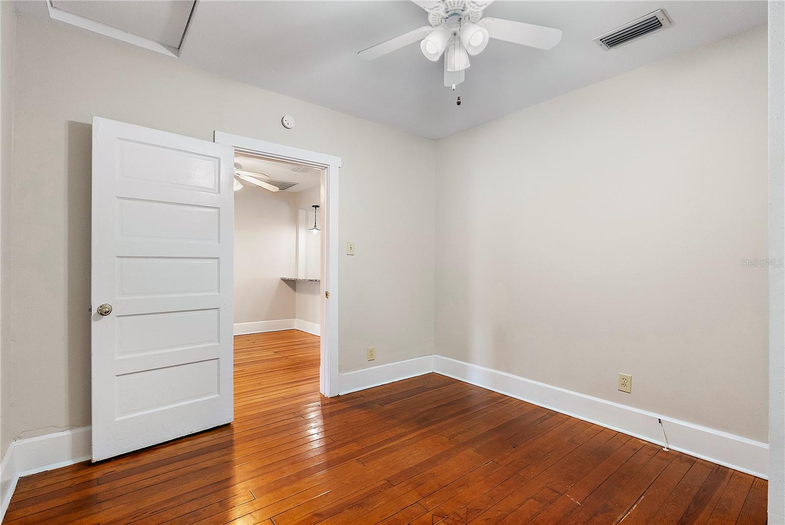 130 17TH AVE N, ST PETERSBURG, FL, 33704