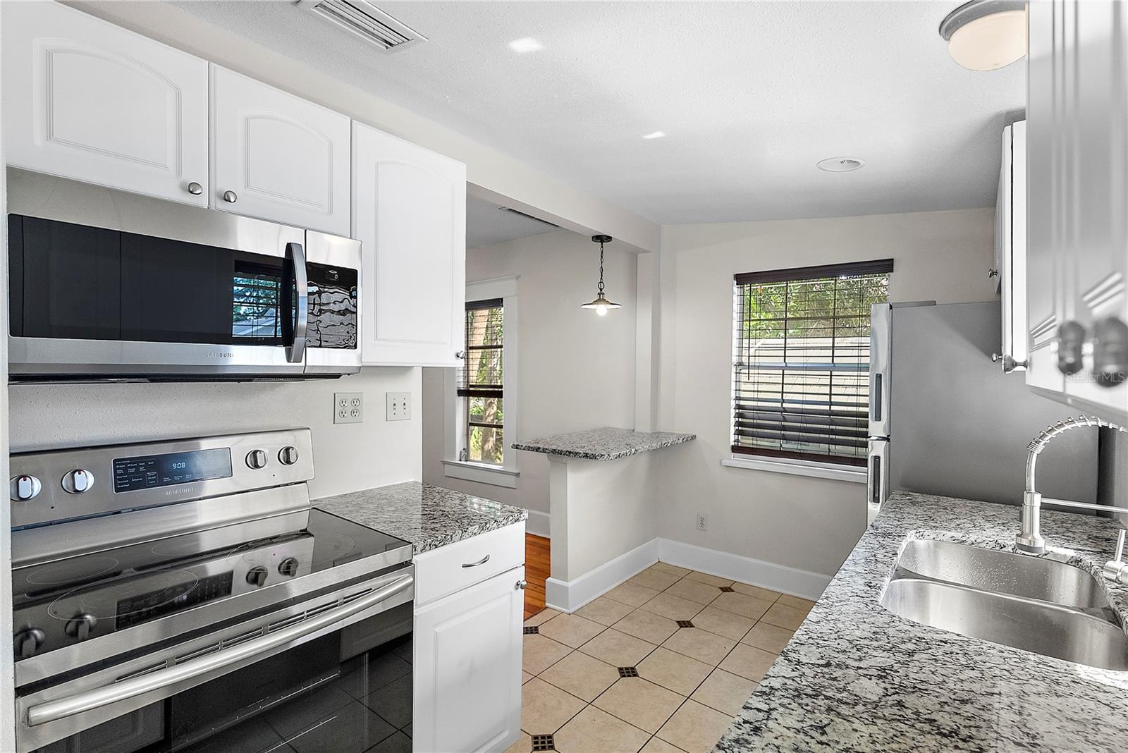 130 17TH AVE N, ST PETERSBURG, FL, 33704