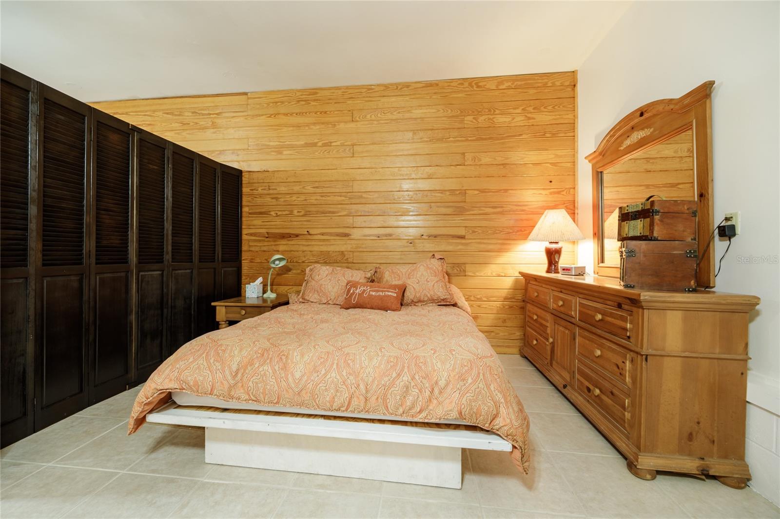 239 RILEY LAKE DR, HAWTHORNE, FL, 32640