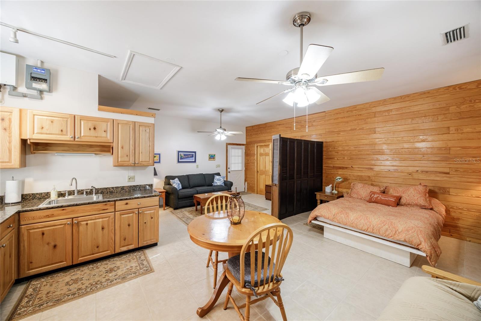 239 RILEY LAKE DR, HAWTHORNE, FL, 32640