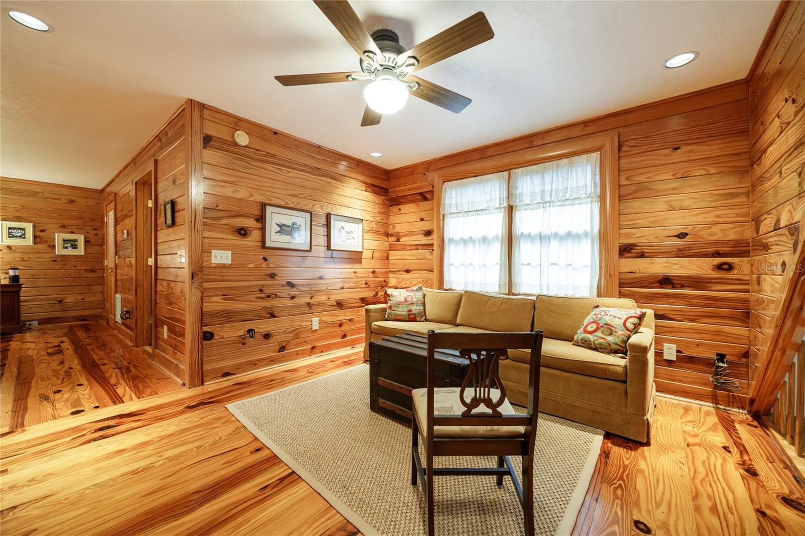 239 RILEY LAKE DR, HAWTHORNE, FL, 32640