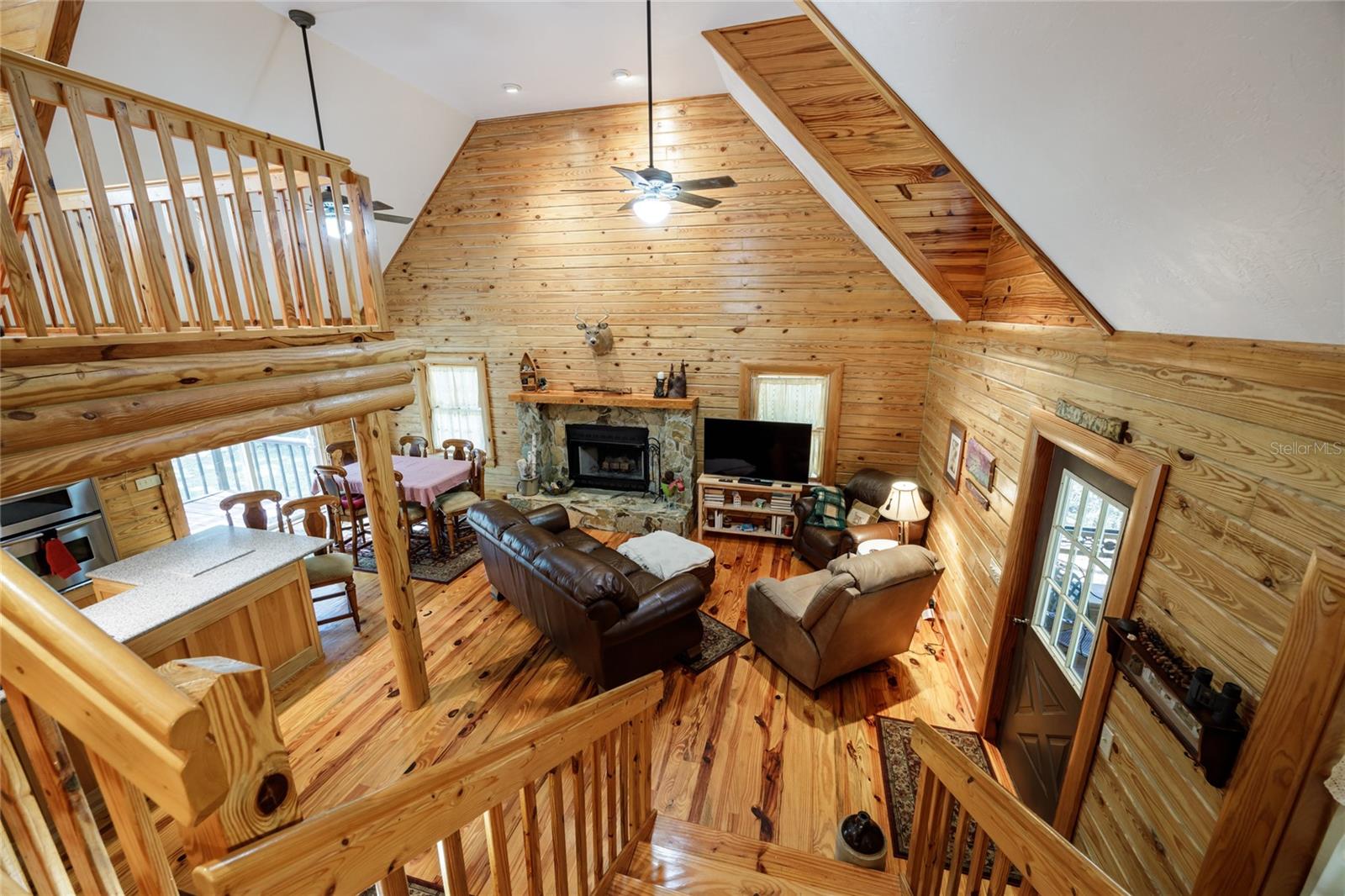 239 RILEY LAKE DR, HAWTHORNE, FL, 32640