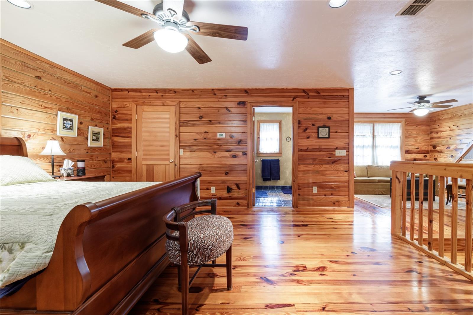 239 RILEY LAKE DR, HAWTHORNE, FL, 32640