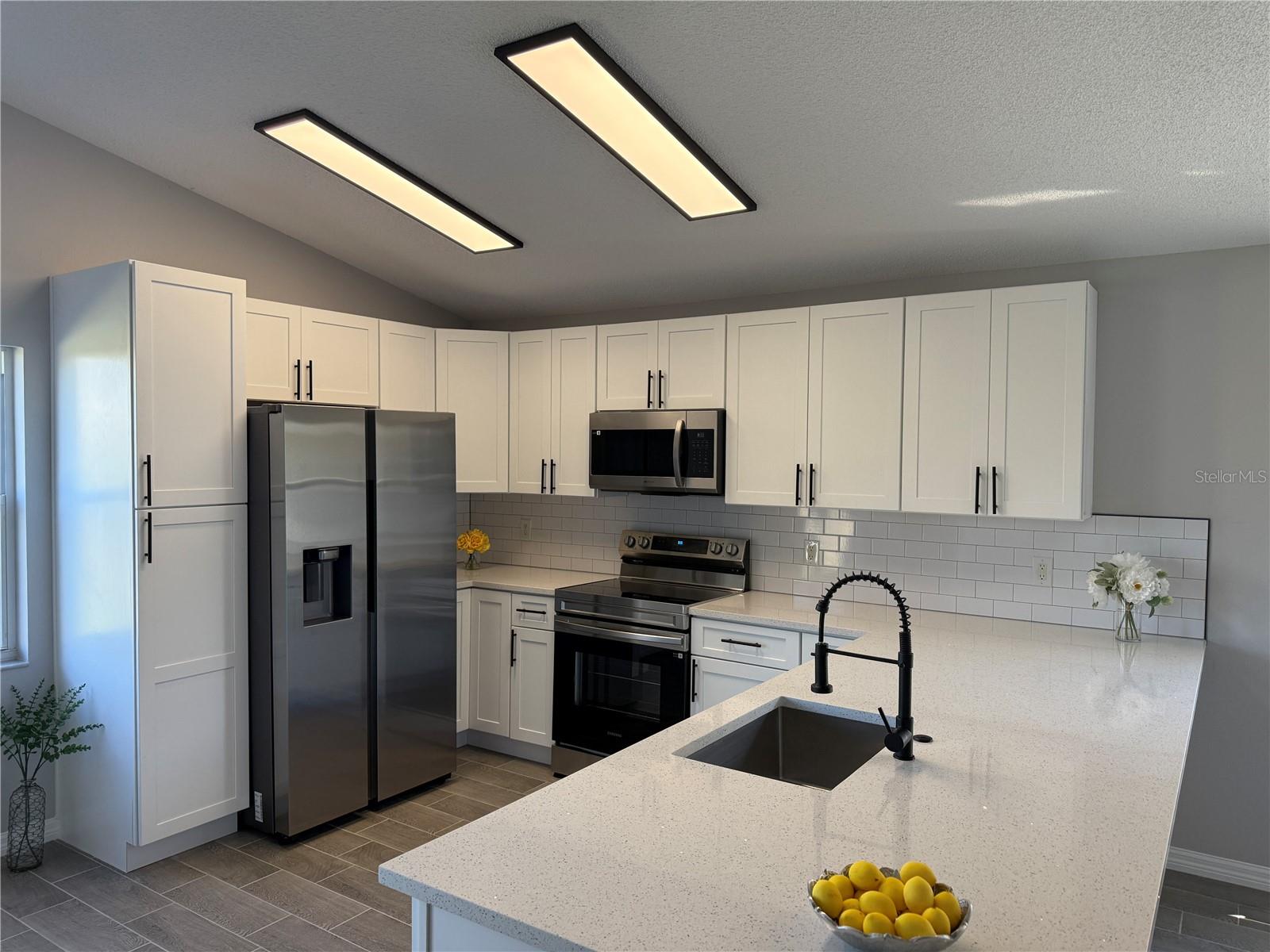 16230 COOPERS HAWK AVE, CLERMONT, FL, 34714