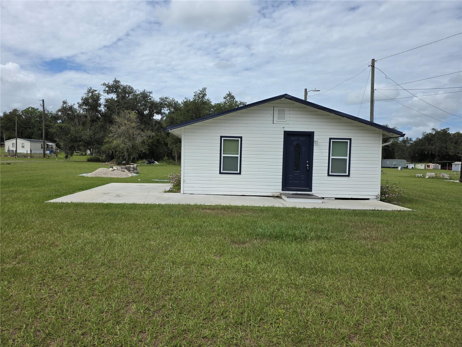 13401 MCINTOSH RD #white house, THONOTOSASSA, FL, 33592