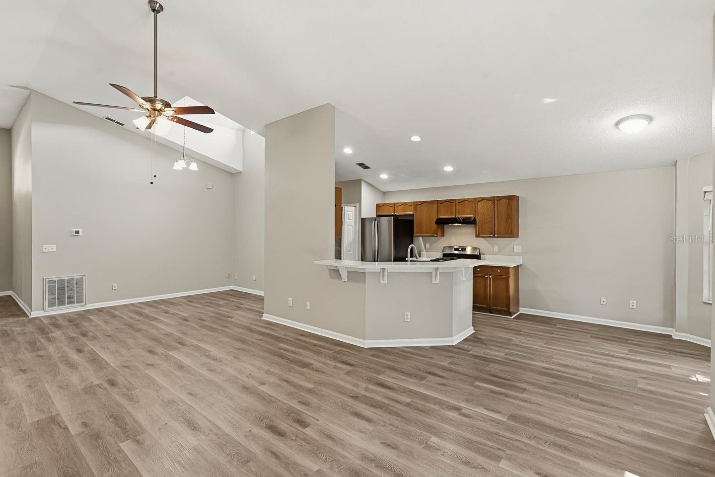 15734 AUTUMN GLEN AVE, CLERMONT, FL, 34714