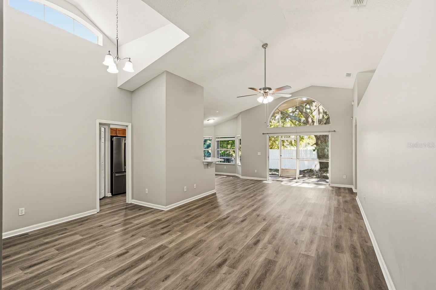 15734 AUTUMN GLEN AVE, CLERMONT, FL, 34714