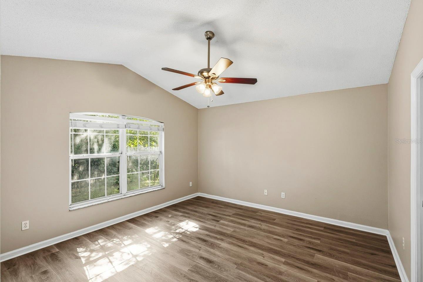 15734 AUTUMN GLEN AVE, CLERMONT, FL, 34714