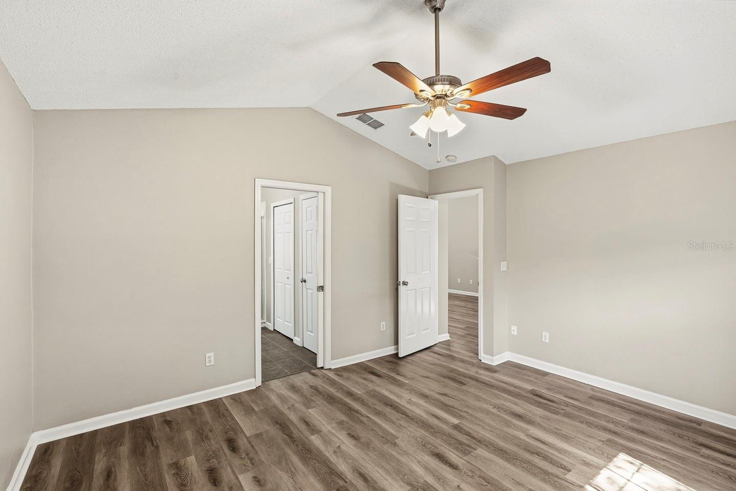 15734 AUTUMN GLEN AVE, CLERMONT, FL, 34714