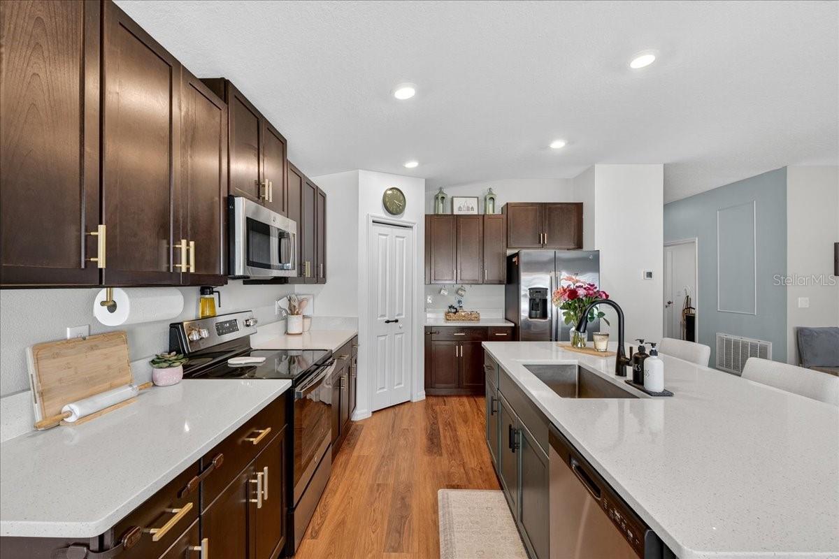 3701 DIVING DOVE LN, BARTOW, FL, 33830