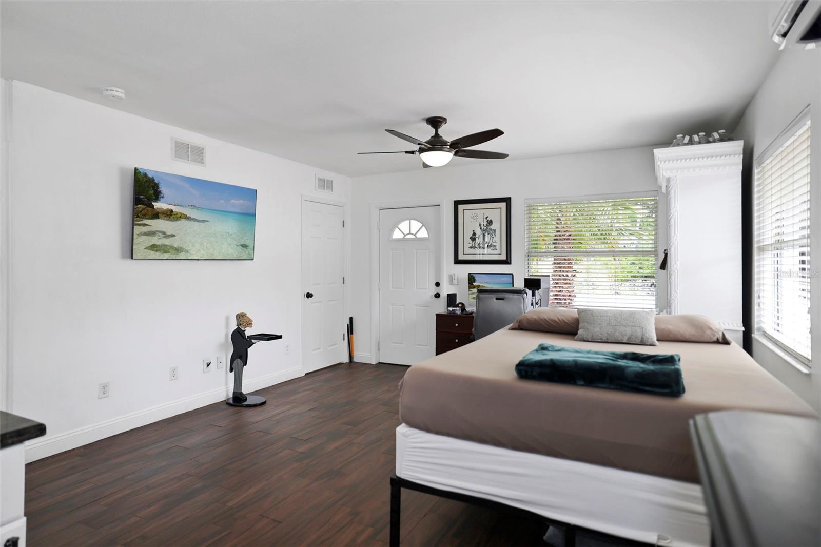 519 13TH AVE NW, LARGO, FL, 33770