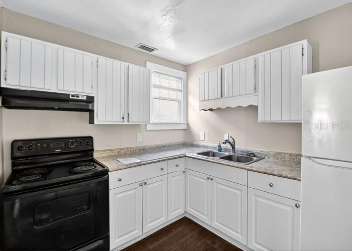 319 HOLLYWOOD AVE, DAYTONA BEACH, FL, 32118