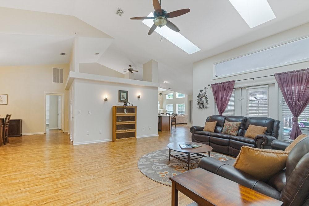 105 DOUGLAS ST, HOMOSASSA, FL, 34446