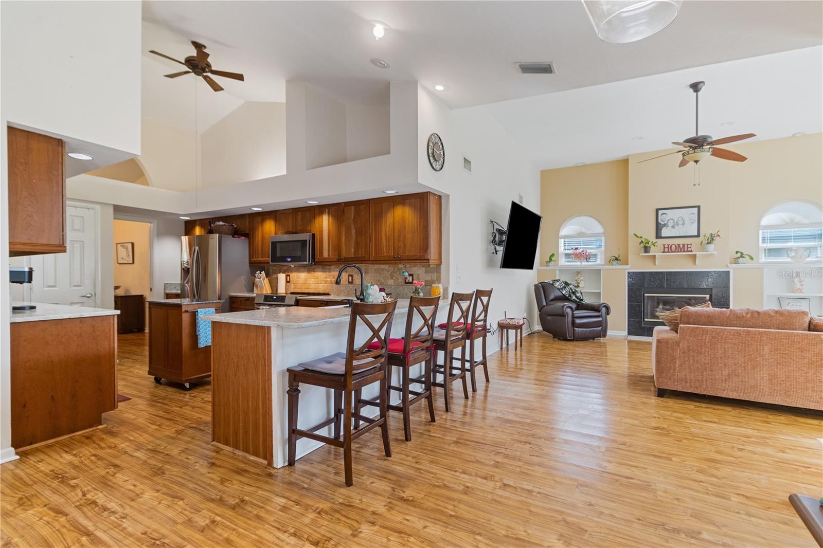 105 DOUGLAS ST, HOMOSASSA, FL, 34446