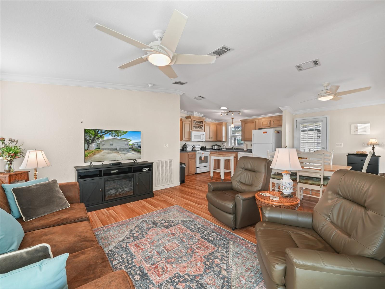 8 NIGHT OWL CIR, LAKE WALES, FL, 33898