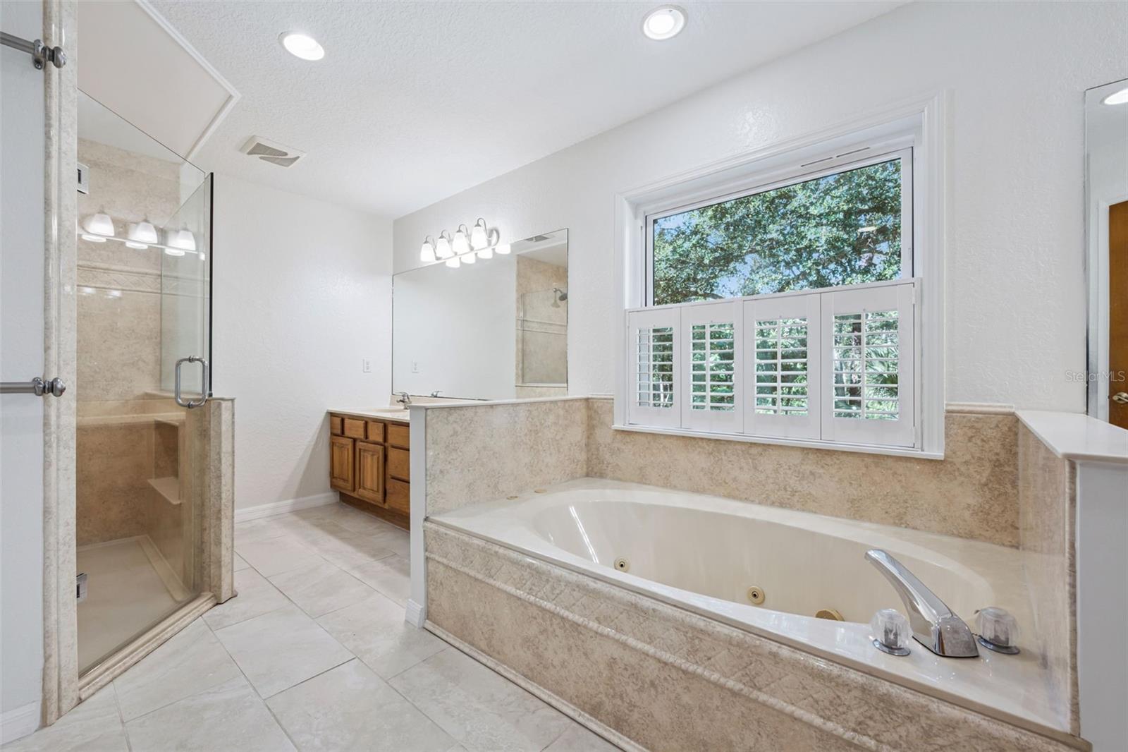 1260 LOG LANDING DR, OCOEE, FL, 34761