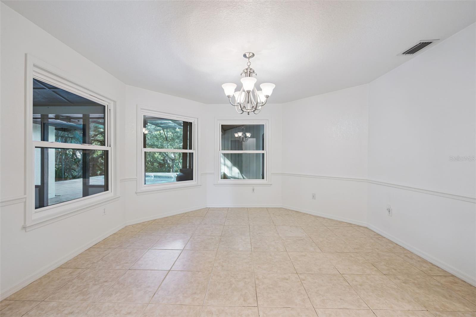 1260 LOG LANDING DR, OCOEE, FL, 34761