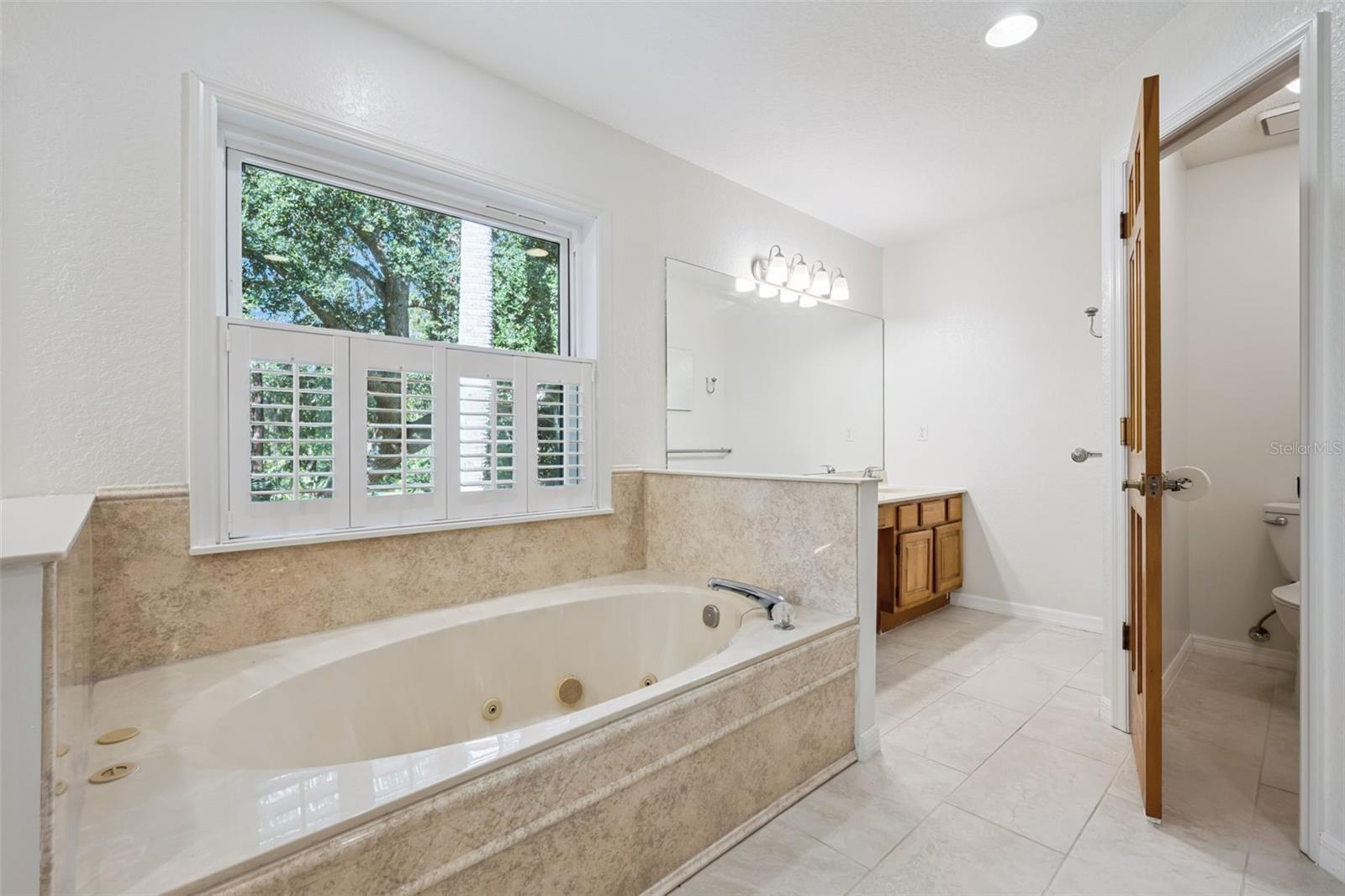 1260 LOG LANDING DR, OCOEE, FL, 34761