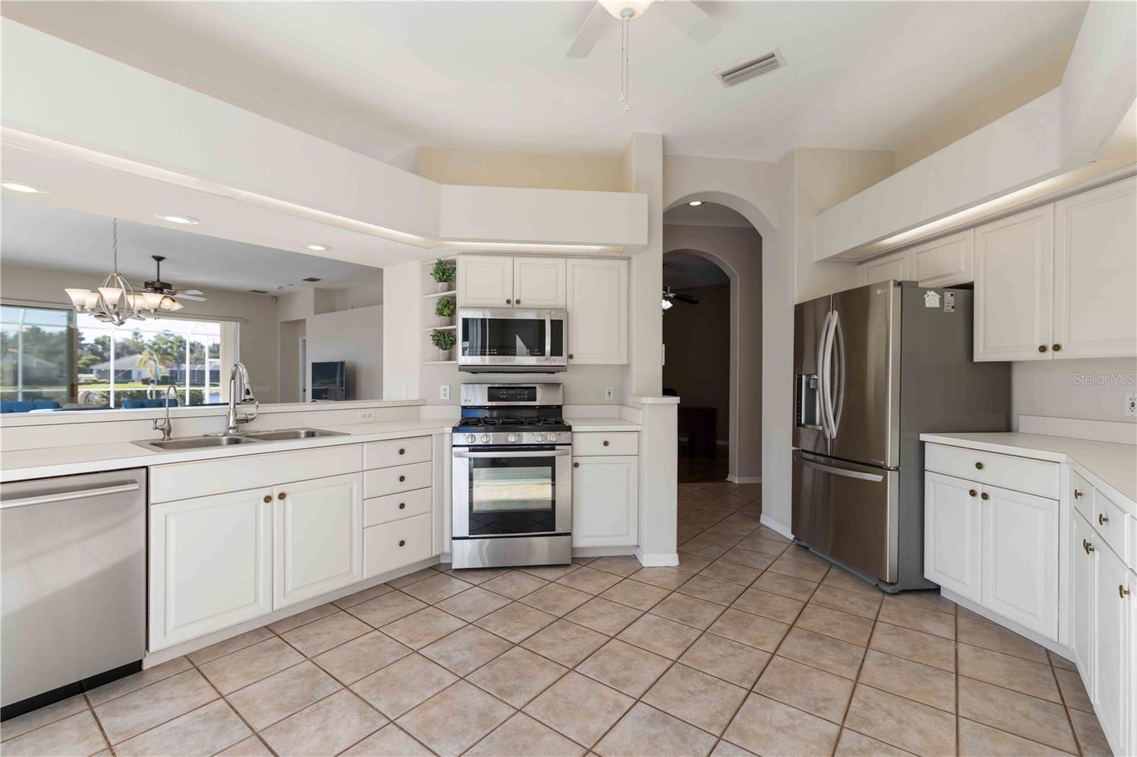 8610 53RD PL E, BRADENTON, FL, 34211