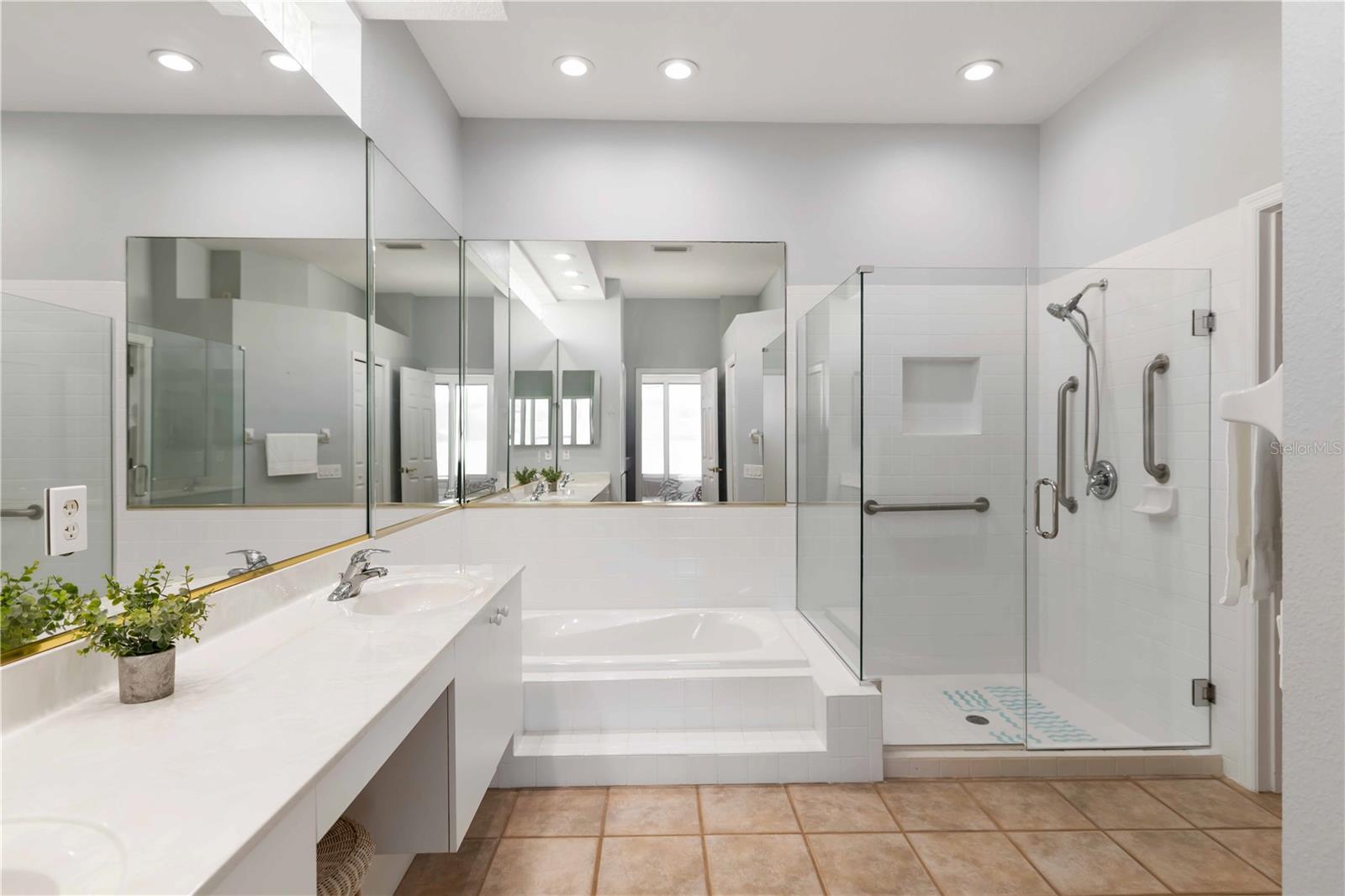 8610 53RD PL E, BRADENTON, FL, 34211