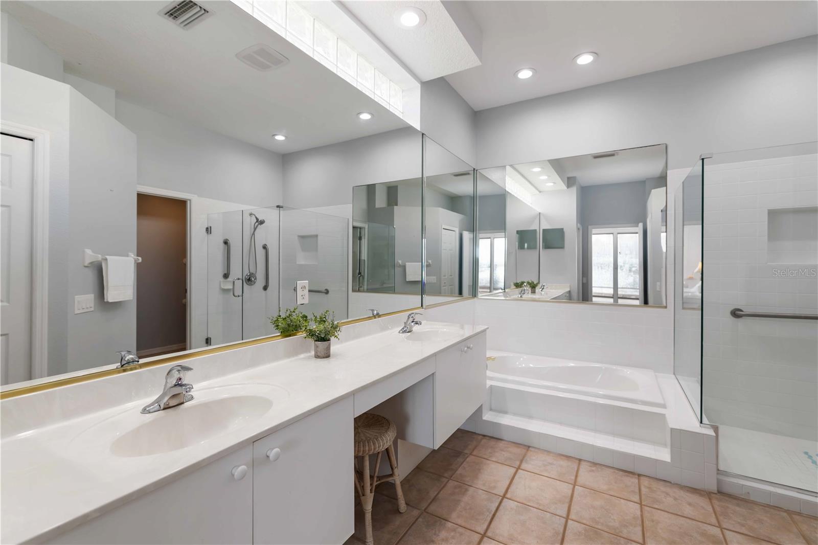 8610 53RD PL E, BRADENTON, FL, 34211