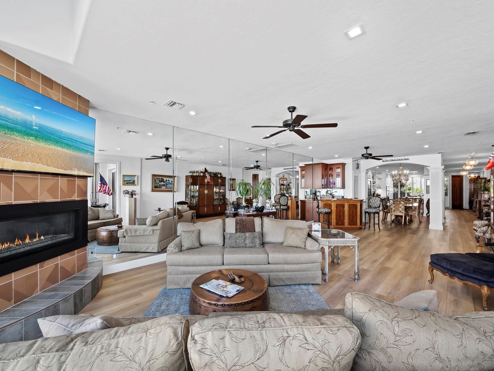 340 GULF OF MEXICO DR #112, LONGBOAT KEY, FL, 34228