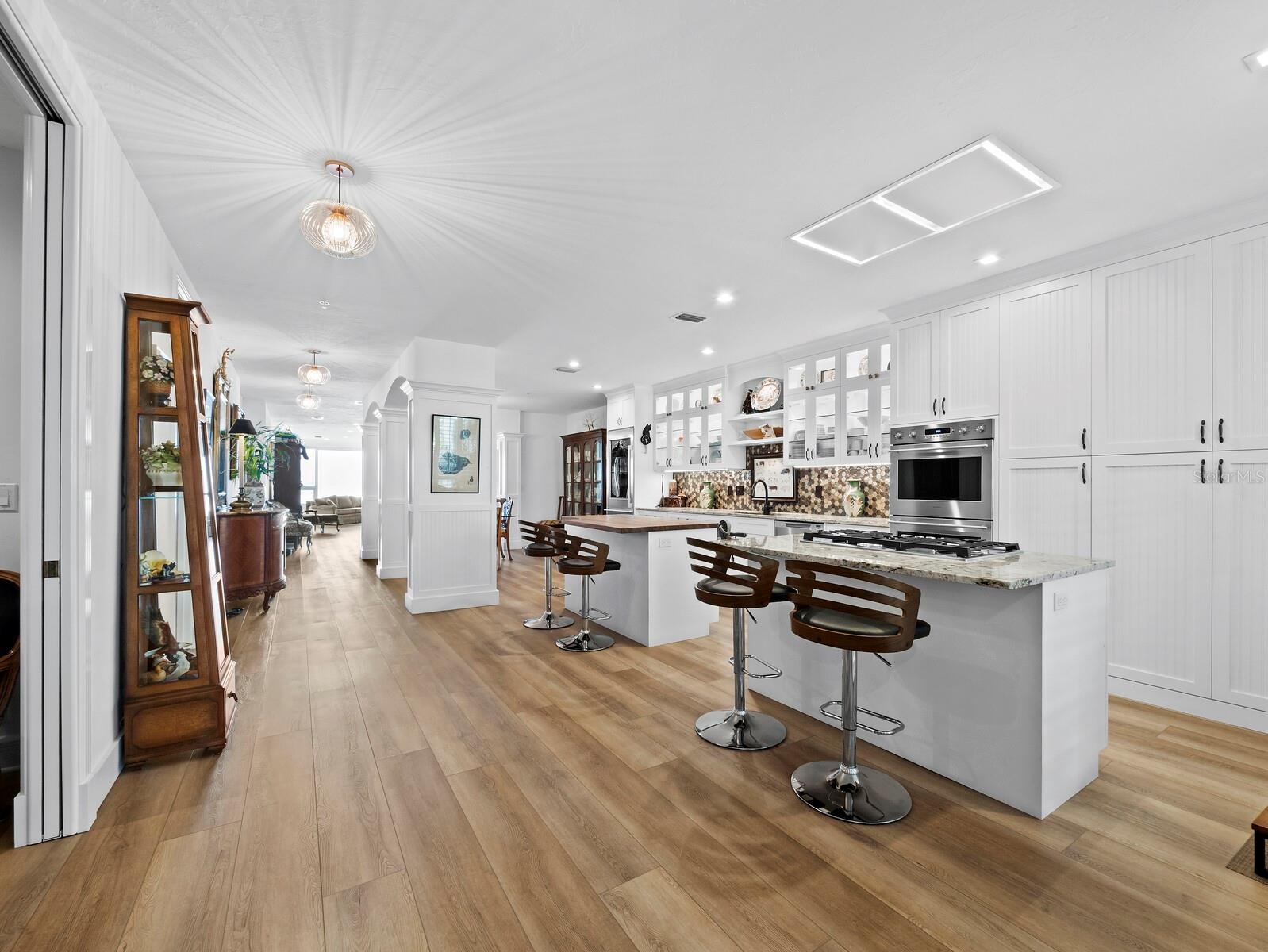 340 GULF OF MEXICO DR #112, LONGBOAT KEY, FL, 34228