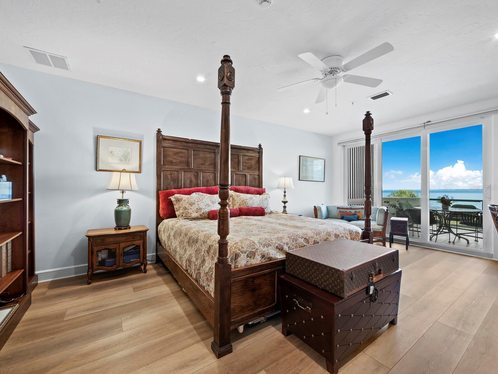 340 GULF OF MEXICO DR #112, LONGBOAT KEY, FL, 34228