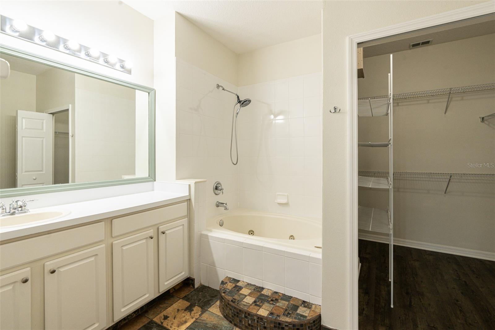 2211 FLORIDA SOAPBERRY BLVD, ORLANDO, FL, 32828