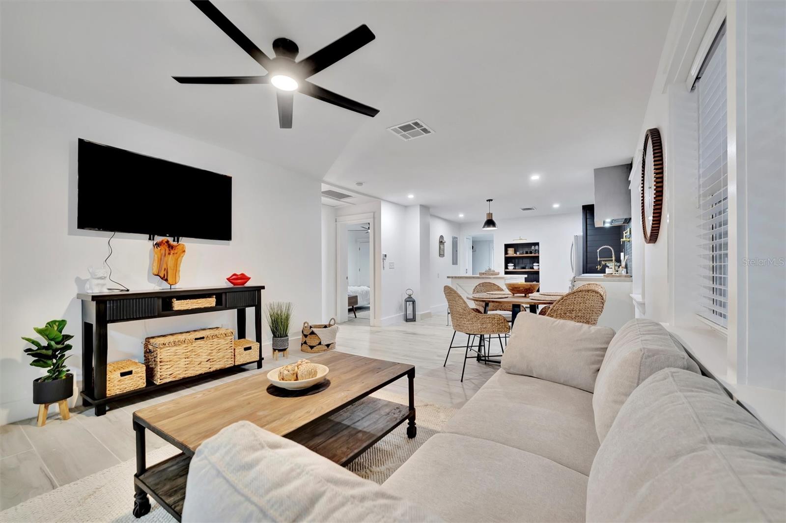 2713 4TH AVE W, BRADENTON, FL, 34205