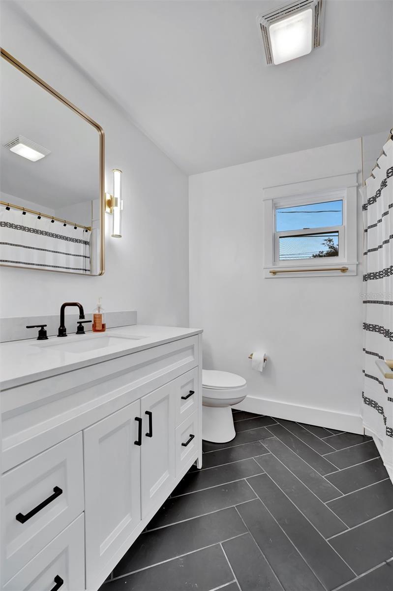 2713 4TH AVE W, BRADENTON, FL, 34205