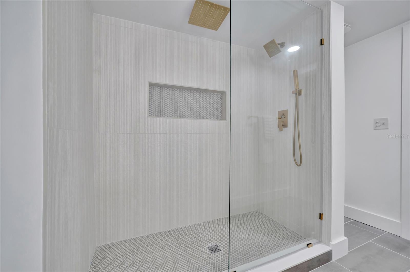 2713 4TH AVE W, BRADENTON, FL, 34205