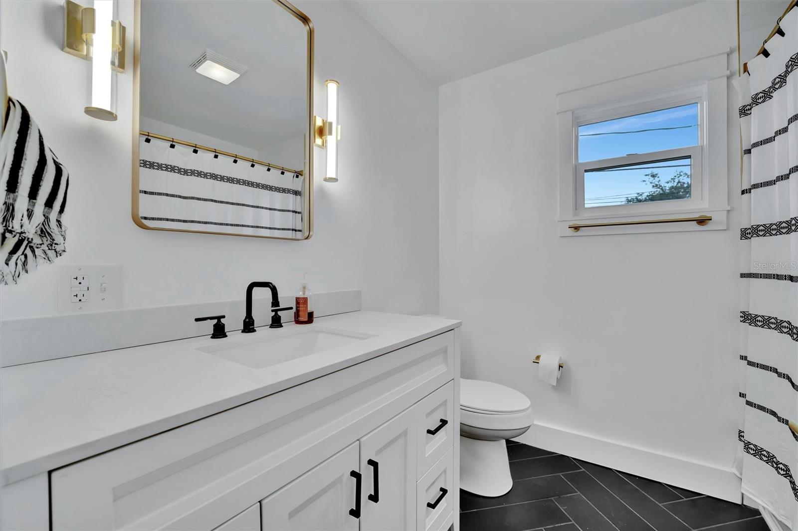 2713 4TH AVE W, BRADENTON, FL, 34205