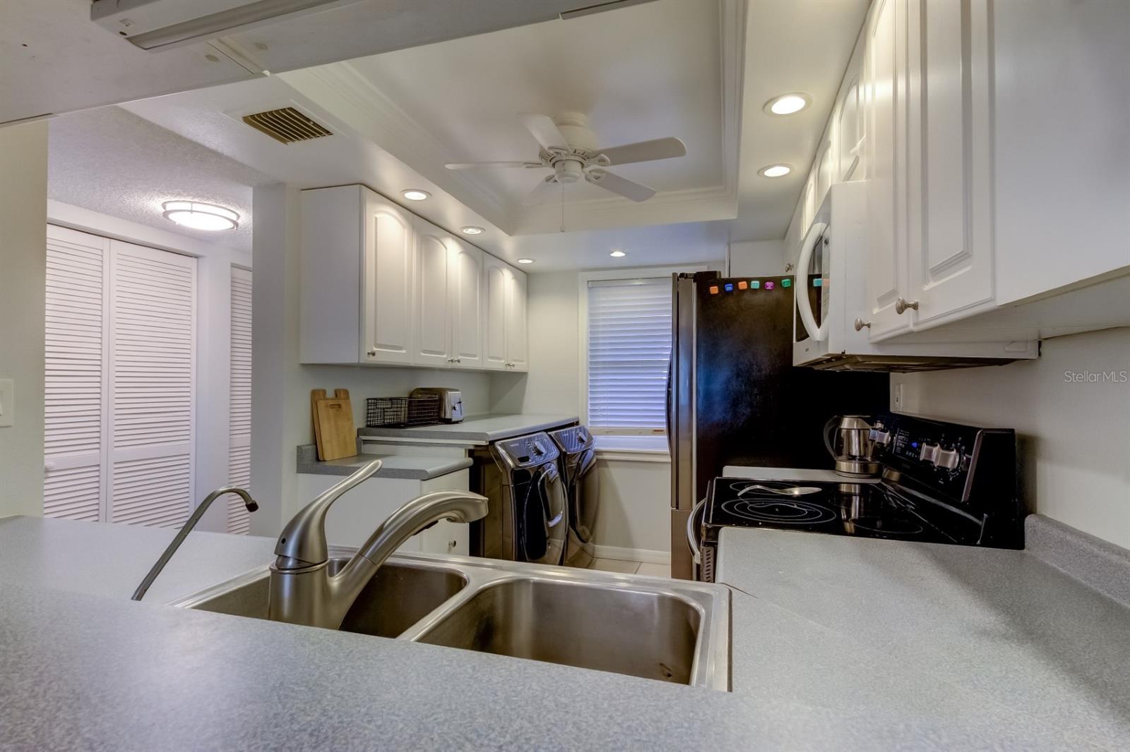 90 S HIGHLAND AVE #112, TARPON SPRINGS, FL, 34689