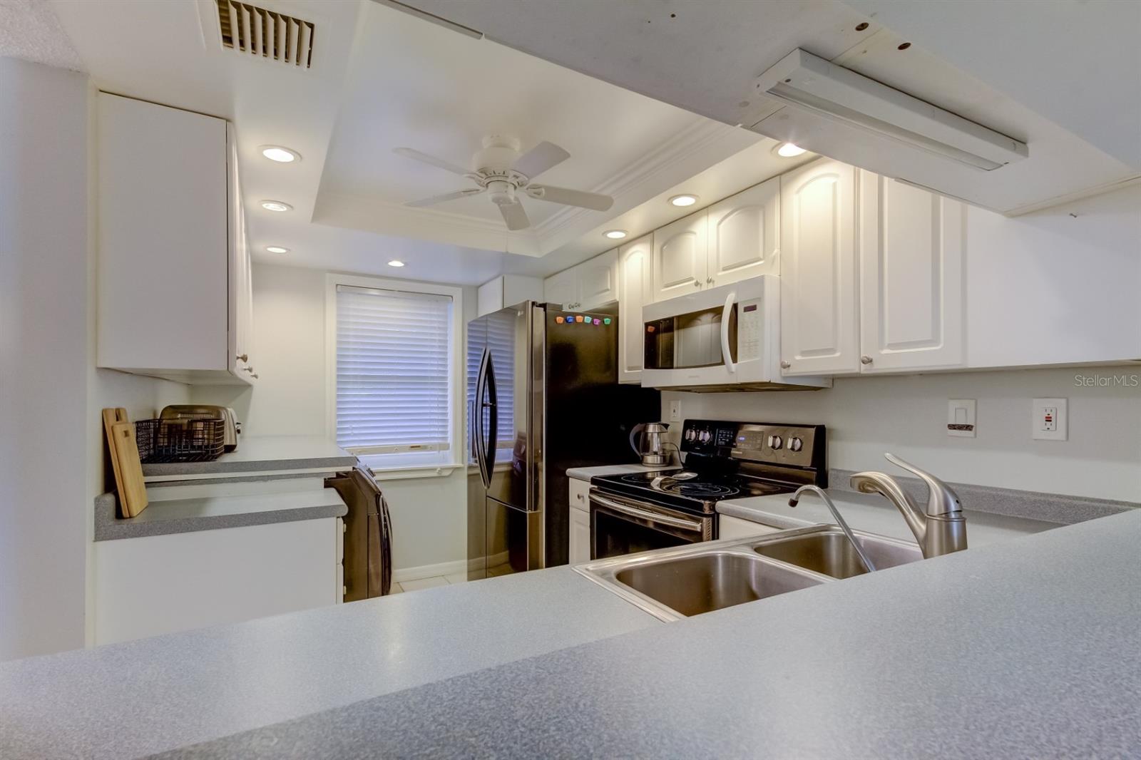 90 S HIGHLAND AVE #112, TARPON SPRINGS, FL, 34689