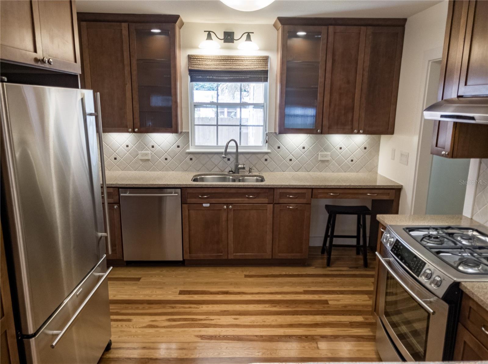 515 WILKIE ST, DUNEDIN, FL, 34698