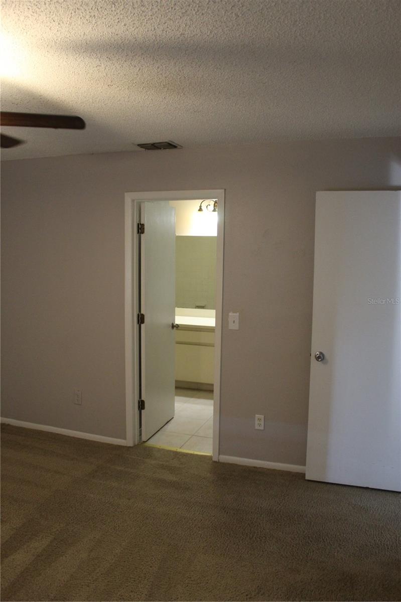 8418 LAURELON PL, TEMPLE TERRACE, FL, 33637