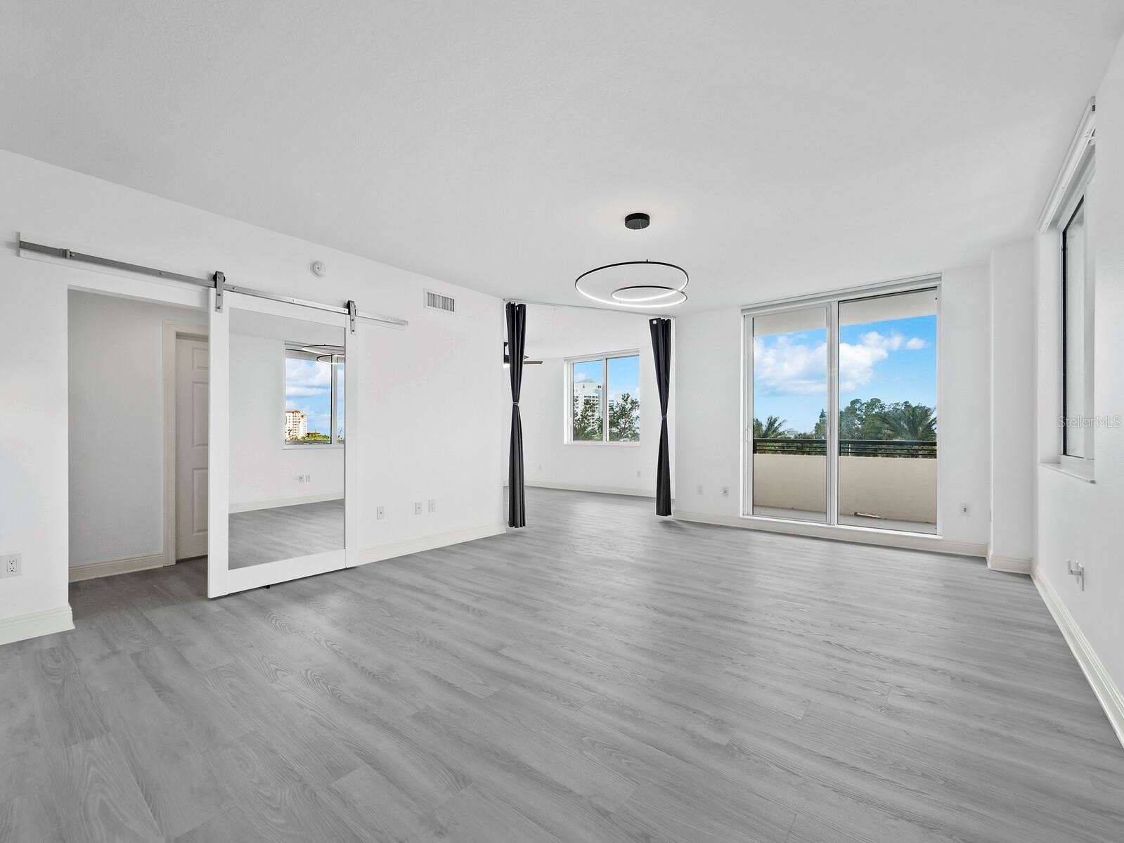 800 N TAMIAMI TRL #307, SARASOTA, FL, 34236