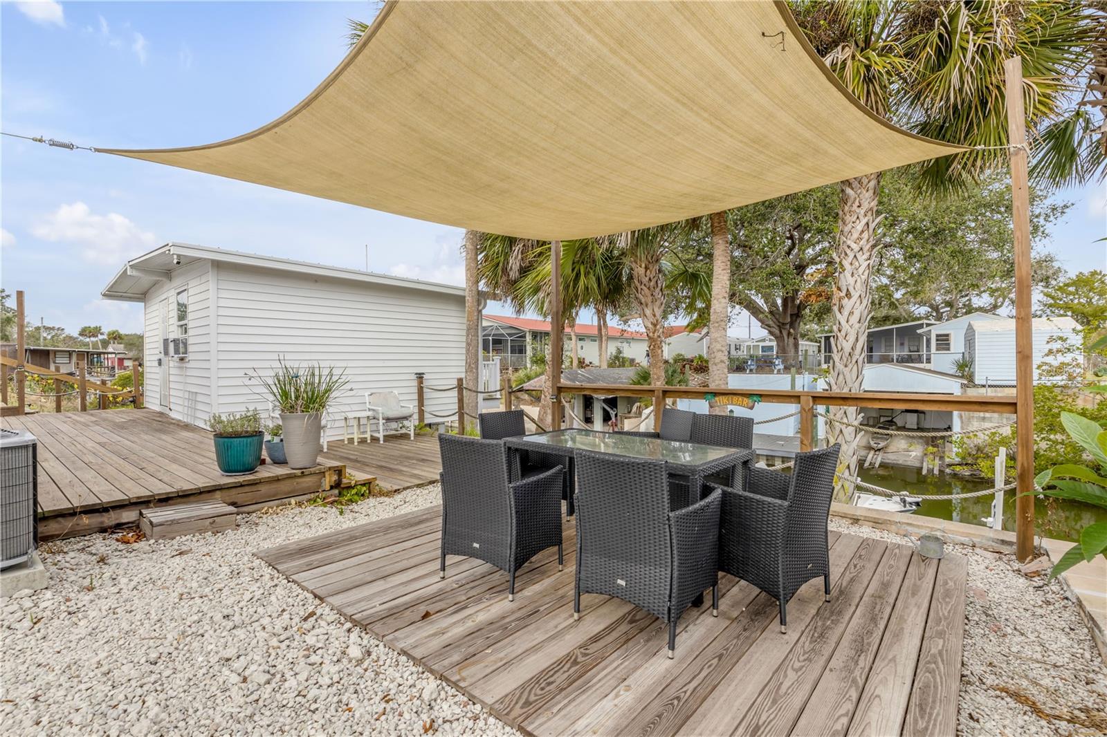 130 INDIAN CREEK RD, OAK HILL, FL, 32759