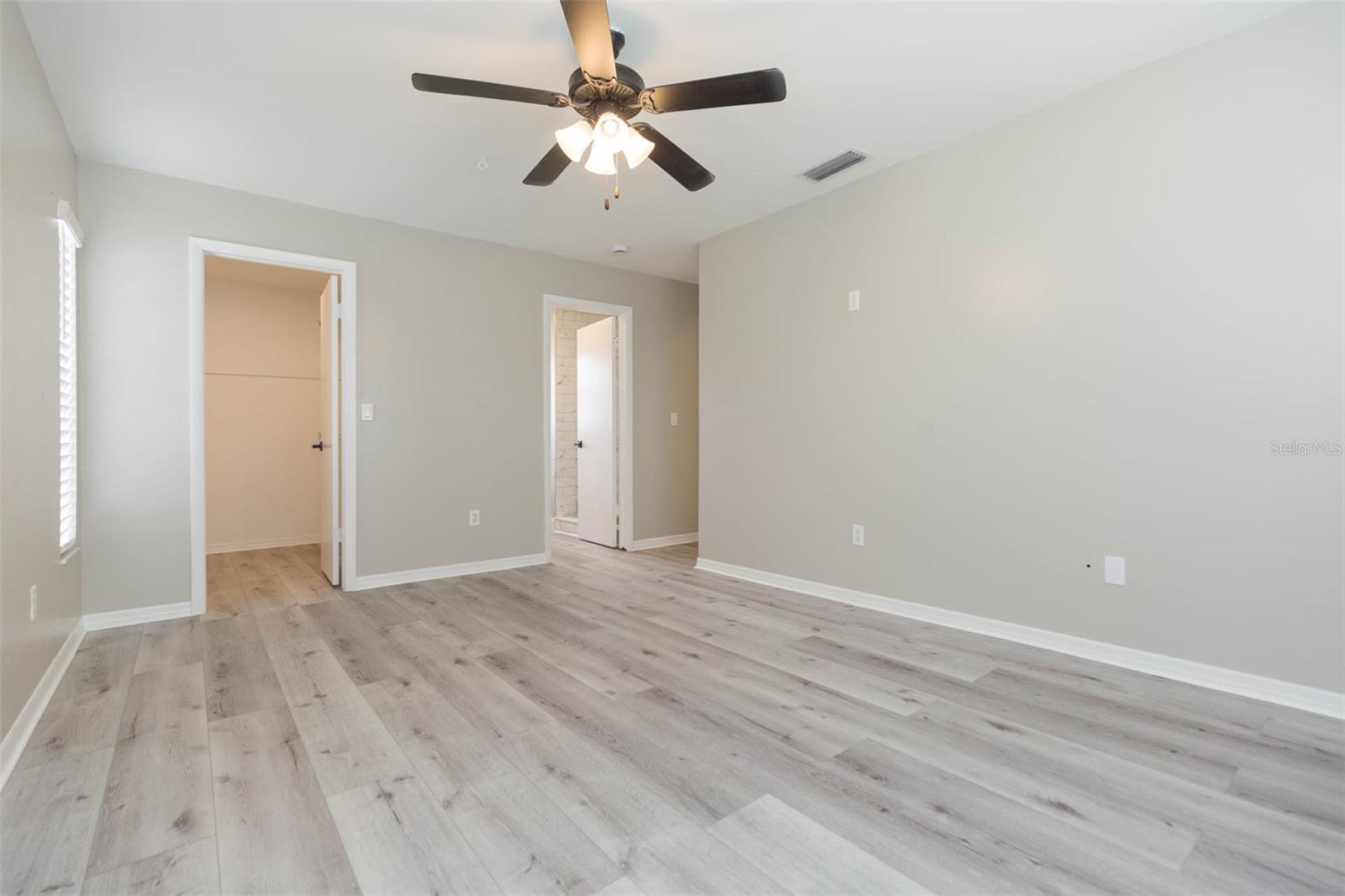 7608 N SANIBEL CIR, TEMPLE TERRACE, FL, 33637