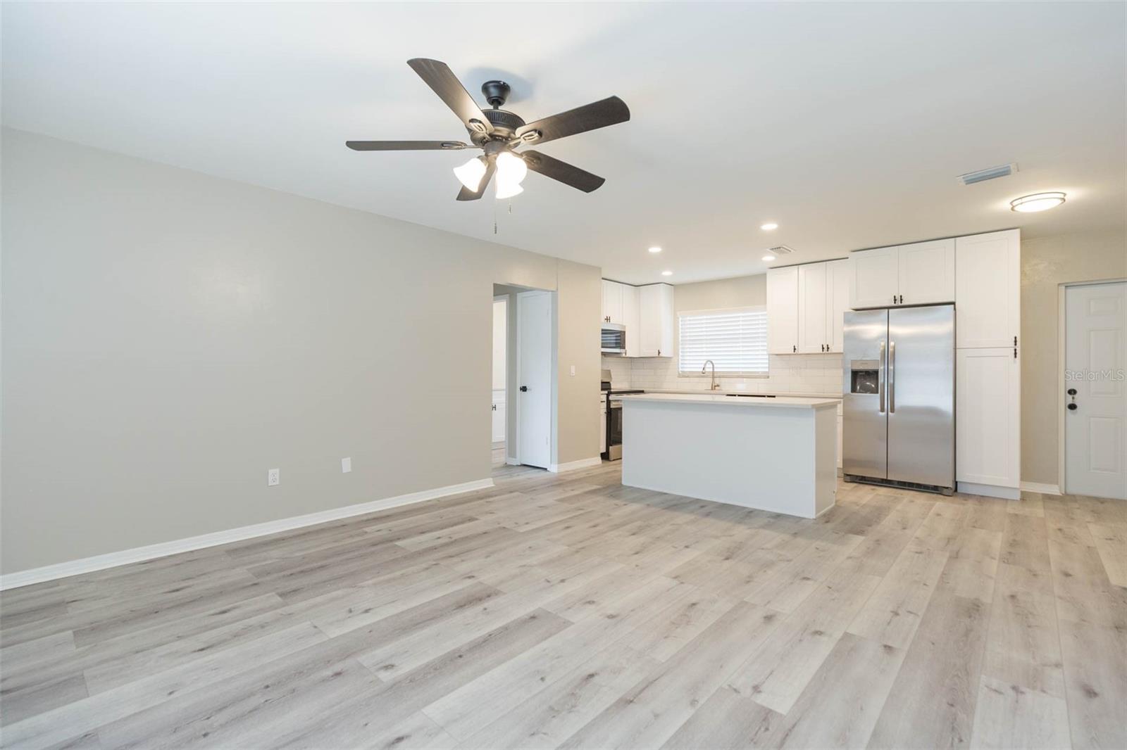 7608 N SANIBEL CIR, TEMPLE TERRACE, FL, 33637