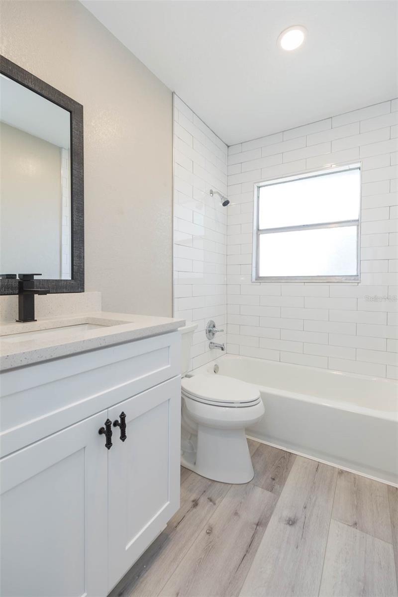 7608 N SANIBEL CIR, TEMPLE TERRACE, FL, 33637