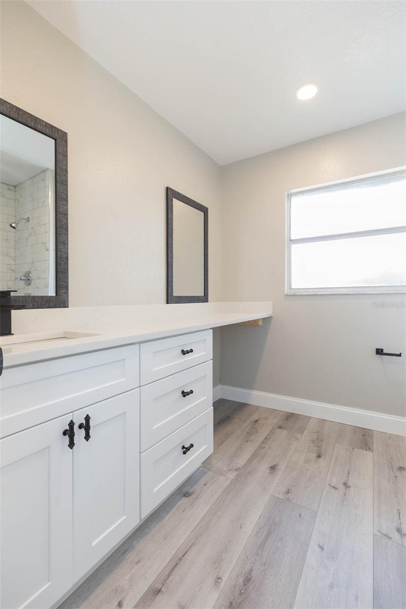 7608 N SANIBEL CIR, TEMPLE TERRACE, FL, 33637