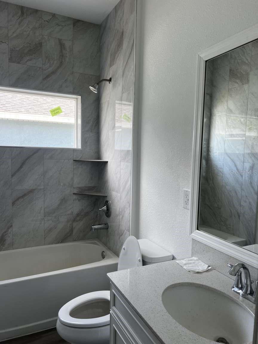 32835 FOREST AVE, LEESBURG, FL, 34788