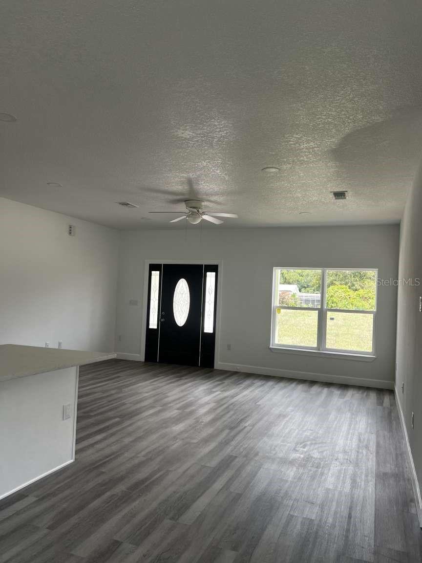 32835 FOREST AVE, LEESBURG, FL, 34788