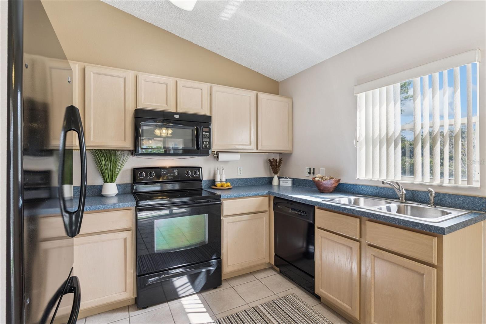 1569 JOYNER DR, DELTONA, FL, 32725